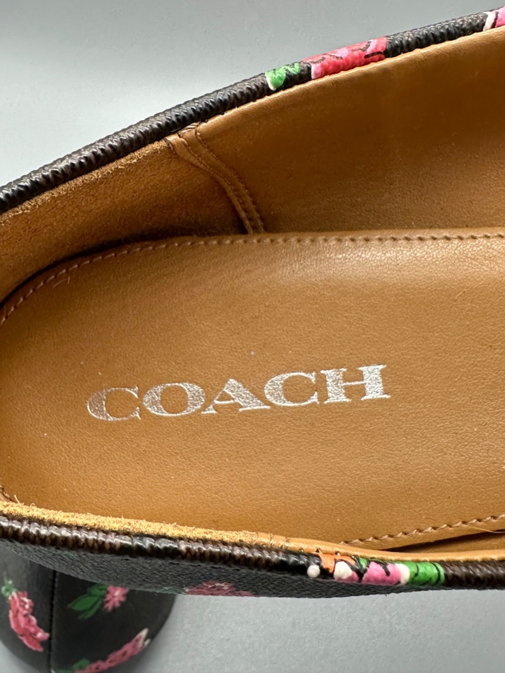 Coach Leila Red Floral Leather Ballet Flats 9.5B Classic Preppy - Picture 5 of 8